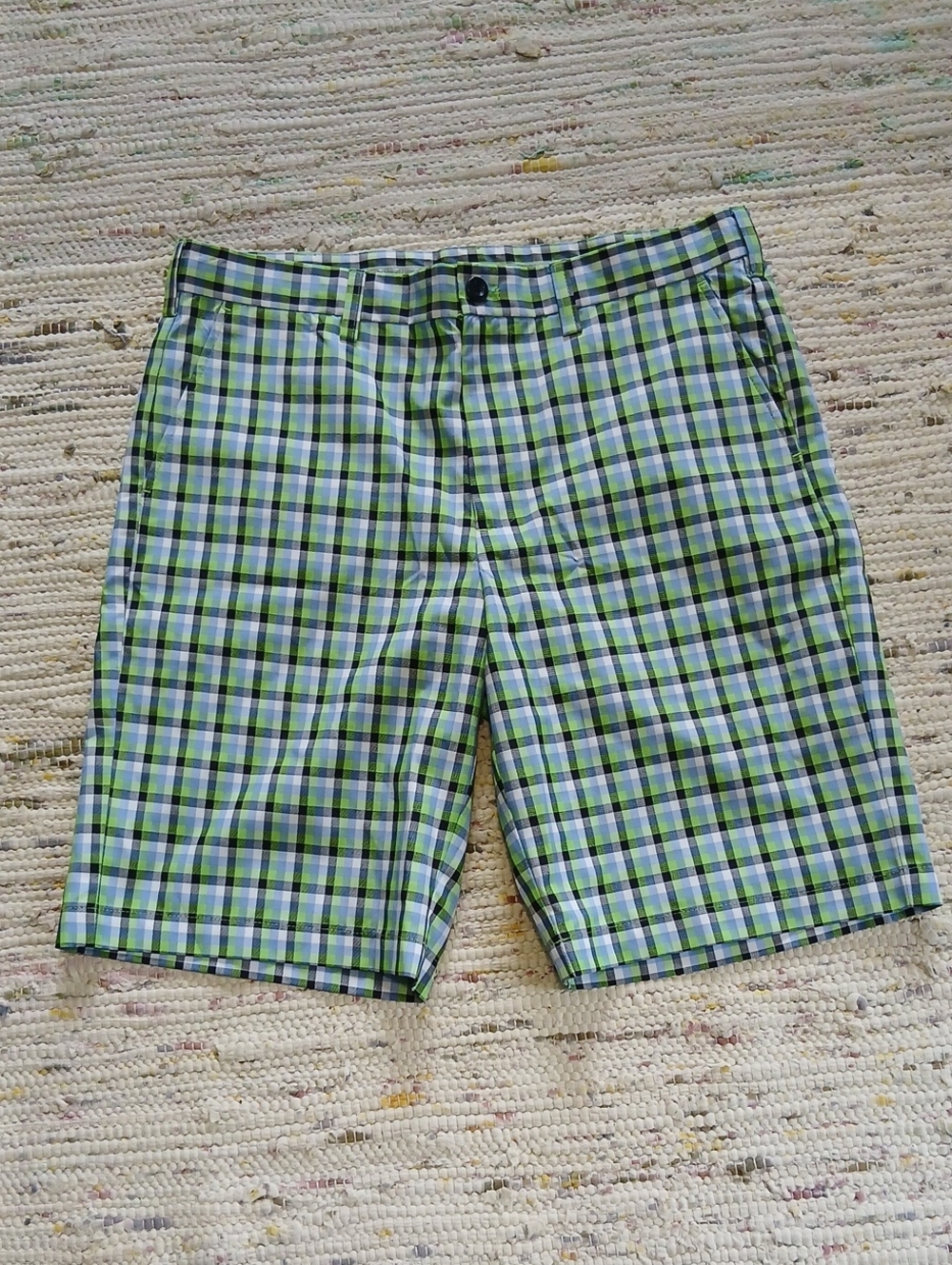 Izod Blue and Green Plaid Flat-Front Men's Shorts